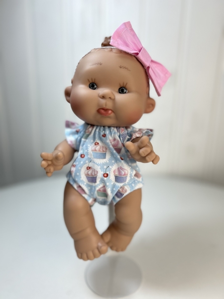 картинка Одежда для кукол - Песочник "Пирожное" и повязка-бант, для кукол и пупсов 26-30 см, арт 104 интернет-магазин TuKiTu.ru