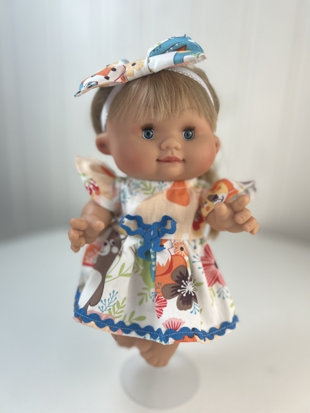 картинка Одежда для кукол - Платье "Зверюшки и цветы" и бант на голову, для кукол 26-30 см, арт. 98 интернет-магазин TuKiTu.ru