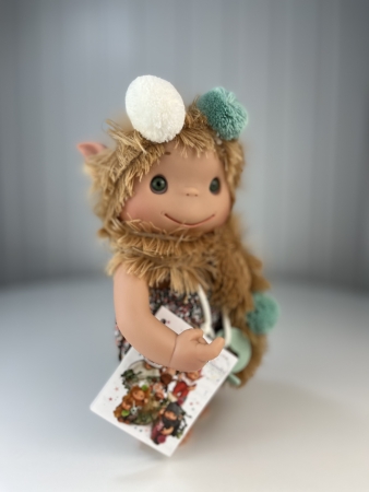 картинка испанские Пупс-мини "Гоблин Буся", 24 см, арт. 304-2 интернет-магазин TuKiTu.ru