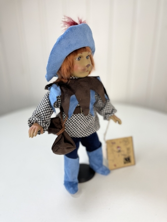 картинка Кукла "Кот в сапогах" (Сила воли), 28 см, арт. 41022 интернет-магазин TuKiTu.ru