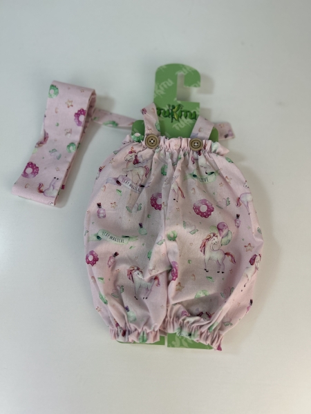 картинка Одежда для пупсов - Комбинезон с пуговицами и  бант на голову,  рост 47 см , арт 38 интернет-магазин TuKiTu.ru