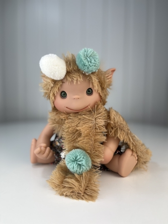 картинка испанские Пупс-мини "Гоблин Буся", 24 см, арт. 304-2 интернет-магазин TuKiTu.ru