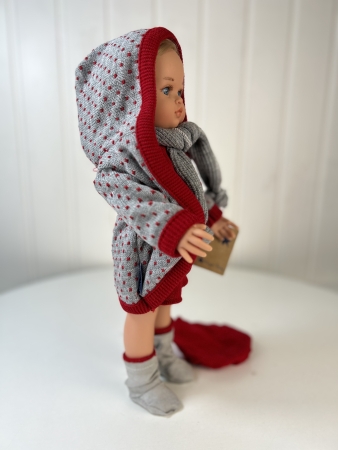 картинка Кукла Нэни, в вязаном жакете, 42 см , арт. 42006C интернет-магазин TuKiTu.ru