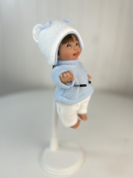 картинка испанские Кукла Джестито "Инфант", 18 см, в светло-голубом свитере, смеется , арт. 10000U-2 интернет-магазин TuKiTu.ru