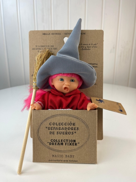 картинка испанские Пупс-мини "Ведьмочка", с фиолетовыми волосами, в серой шляпе, 18 см. арт. 138U-15 интернет-магазин TuKiTu.ru