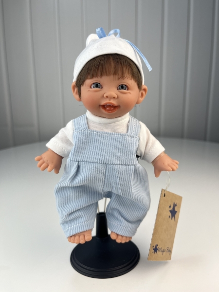 картинка испанские Кукла Джестито "Инфант", 18 см, в голубом комбинезоне, темные волосы, улыбается,  арт. 10000U-15 интернет-магазин TuKiTu.ru