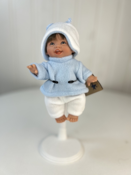 картинка испанские Кукла Джестито "Инфант", 18 см, в светло-голубом свитере, смеется , арт. 10000U-2 интернет-магазин TuKiTu.ru
