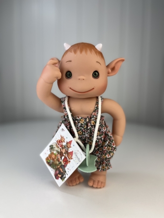 картинка испанские Пупс-мини "Гоблин Буся", 24 см, арт. 304-2 интернет-магазин TuKiTu.ru