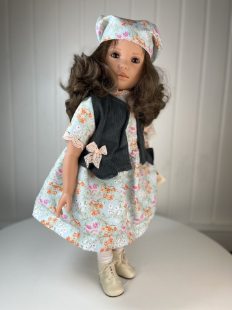 картинка Коллекционная кукла "Натали", 60 см , арт. 6036(брюнетка) интернет-магазин TuKiTu.ru