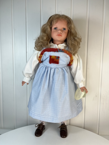 картинка Коллекционная кукла "Кэрол", 70 см, арт. 5026 интернет-магазин TuKiTu.ru