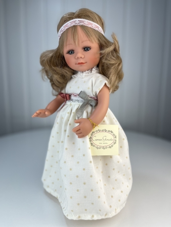 картинка Кукла "Мариэтта", 34 см, арт. 22097-1 интернет-магазин TuKiTu.ru