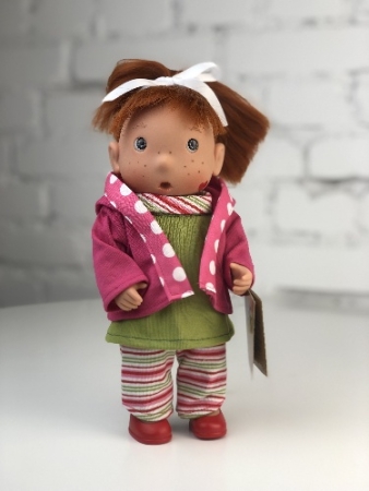 картинка Кукла Тилина, в спортивном костюме, 25 см , арт. 7106C-А интернет-магазин TuKiTu.ru