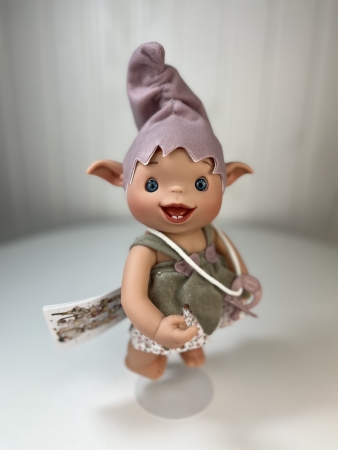 картинка испанские Пупс-мини "Гоблин Перси", 24 см, арт. 374-3 интернет-магазин TuKiTu.ru