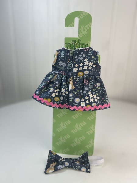 картинка Одежда для кукол - Платье "Зайчики на синем "и бант на голову, для пупсов и кукол 26-30 см, арт. 96 интернет-магазин TuKiTu.ru