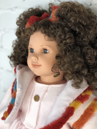 картинка Коллекционная кукла "Миранда", 70 см, арт. 5306 интернет-магазин TuKiTu.ru