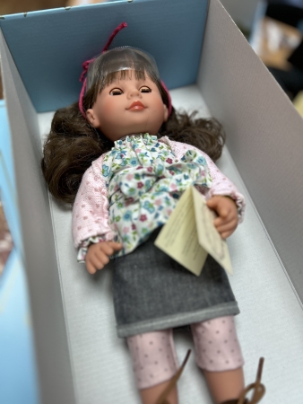 картинка Кукла "Берта" ( закрывающиеся глаза), 34 см , арт. 22099Б интернет-магазин TuKiTu.ru