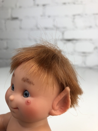 картинка испанские Кукла "Домовёнок", мальчик, в коричневом комбинезоне и кепочке, 18 см, арт. 151-3 интернет-магазин TuKiTu.ru