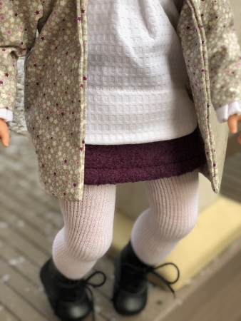 картинка Кукла Эбрил, в вязаном берете, 60 см , арт. P6004А интернет-магазин TuKiTu.ru