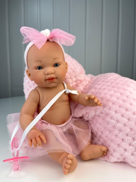 картинка испанские Пупс-мини "Новорожденная", в розовом, с подушкой (в коробке), 21 см , арт. 1032А интернет-магазин TuKiTu.ru