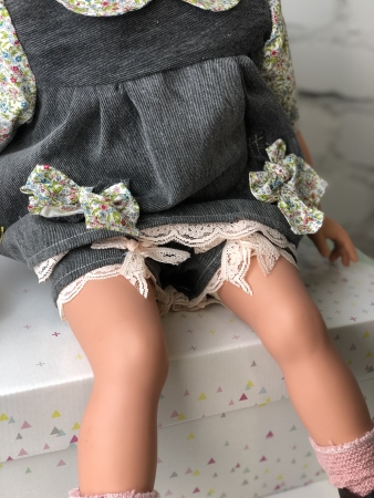 картинка Коллекционная кукла "Андреа", 60 см, арт. 45036 интернет-магазин TuKiTu.ru