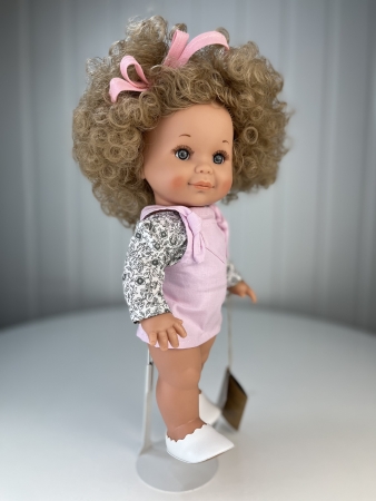 картинка Кукла Бетти кудрявая, 30 см , арт. 31121 интернет-магазин TuKiTu.ru